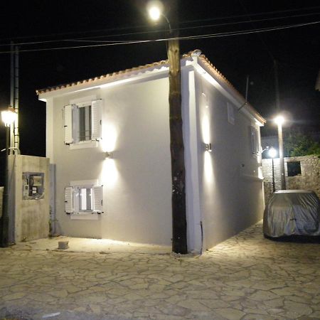 Vila Vikou House Yírion Exteriér fotografie
