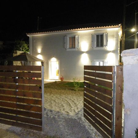 Vila Vikou House Yírion Exteriér fotografie