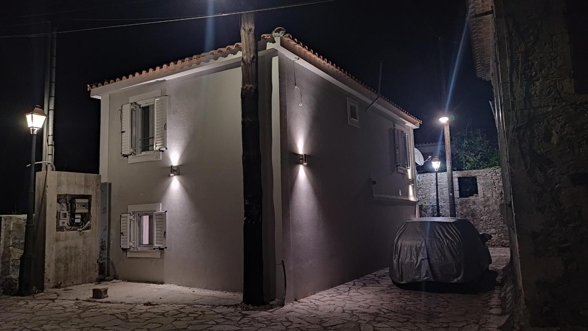 Vila Vikou House Yírion Exteriér fotografie